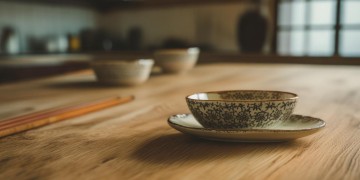 哥哥的碗筷对面放究竟是哪首歌？