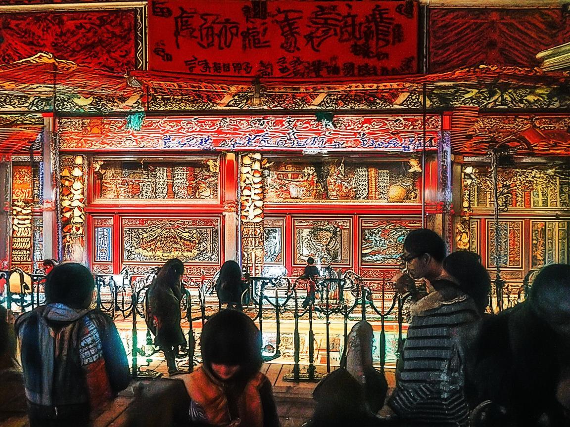 小姐姐唱的阳光的歌究竟是哪首？
